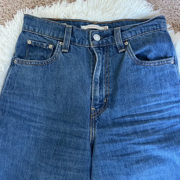 Levi's Balloon Leg Jeans - size 24 (fit like 25) - Picture 4 of 8